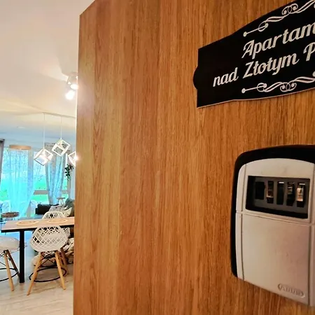 Nad Zlotym Potokiem Lägenhet